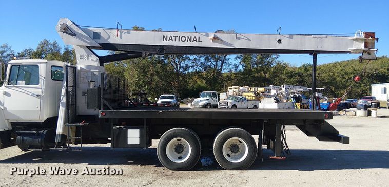 image for item DJ7902 1987 Ford LNT8000 crane truck