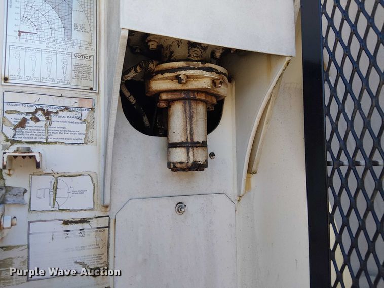 image for item DJ7902 1987 Ford LNT8000 crane truck