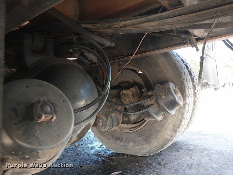 image for item DJ7902 1987 Ford LNT8000 crane truck