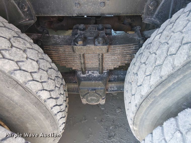 image for item DJ7902 1987 Ford LNT8000 crane truck