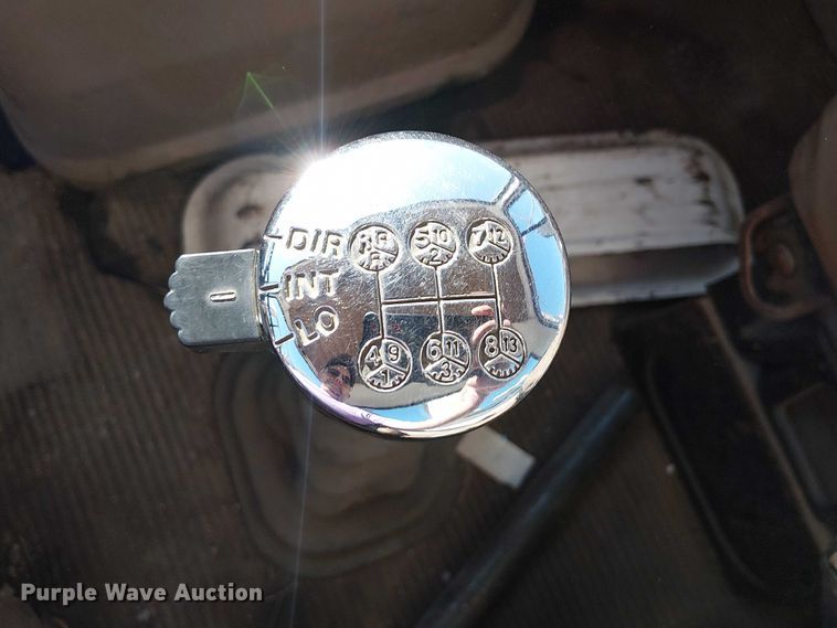 image for item DJ7902 1987 Ford LNT8000 crane truck