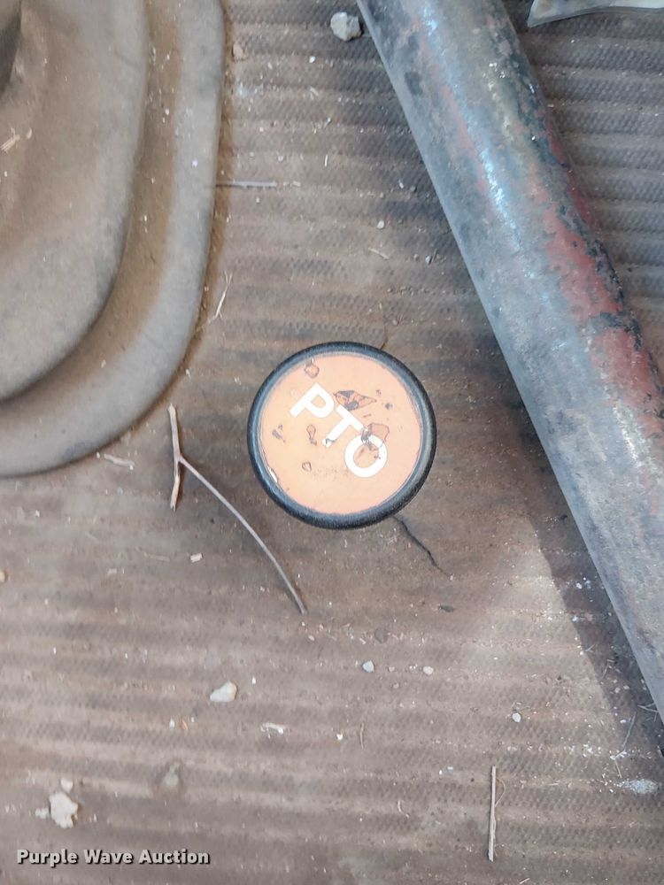 image for item DJ7902 1987 Ford LNT8000 crane truck