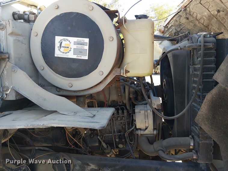 image for item DJ7902 1987 Ford LNT8000 crane truck