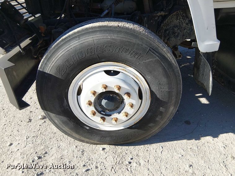 image for item DJ7902 1987 Ford LNT8000 crane truck