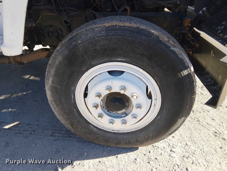 image for item DJ7902 1987 Ford LNT8000 crane truck