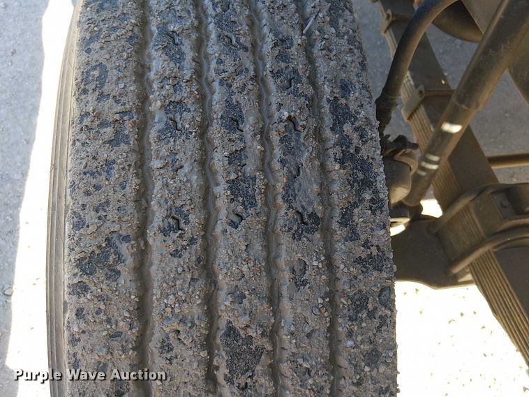 image for item DJ7902 1987 Ford LNT8000 crane truck