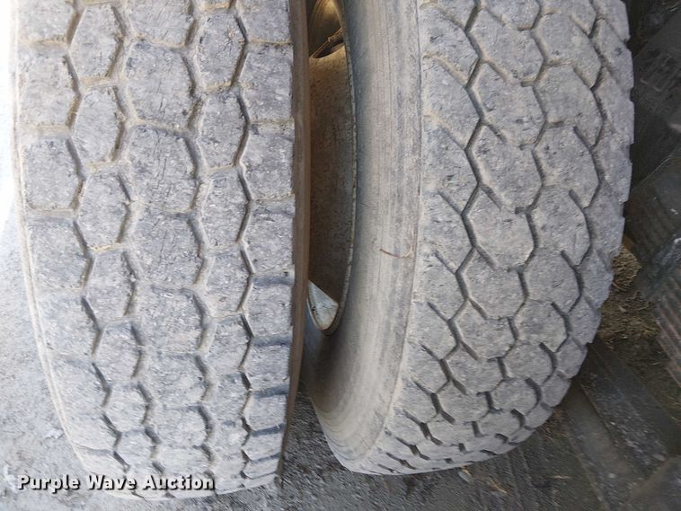 image for item DJ7902 1987 Ford LNT8000 crane truck