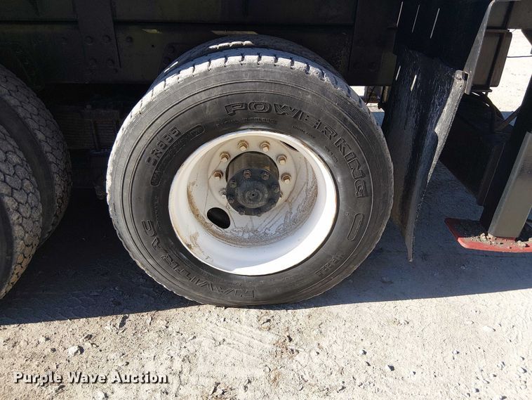 image for item DJ7902 1987 Ford LNT8000 crane truck