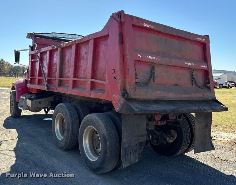 image for item DJ7936 2006 Peterbilt 335 dump truck