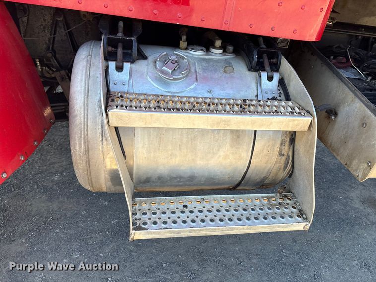 image for item DJ7936 2006 Peterbilt 335 dump truck