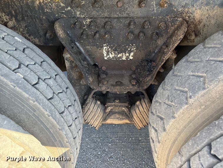 image for item DJ7936 2006 Peterbilt 335 dump truck