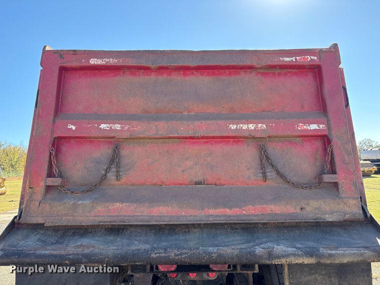 image for item DJ7936 2006 Peterbilt 335 dump truck
