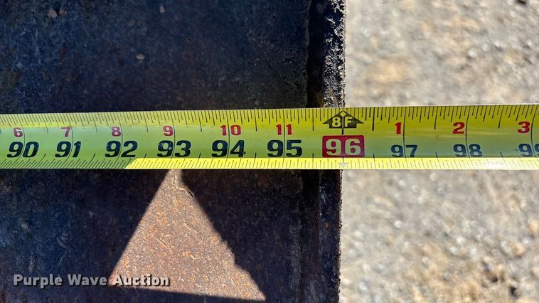 image for item DJ7936 2006 Peterbilt 335 dump truck