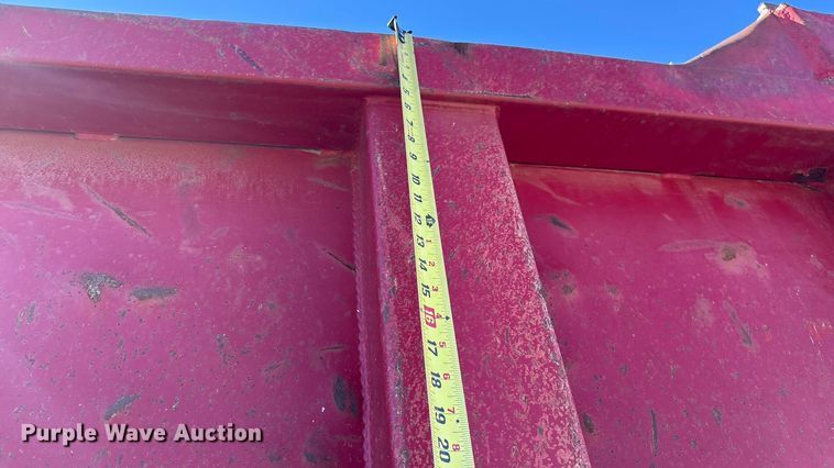 image for item DJ7936 2006 Peterbilt 335 dump truck