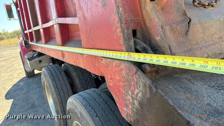 image for item DJ7936 2006 Peterbilt 335 dump truck