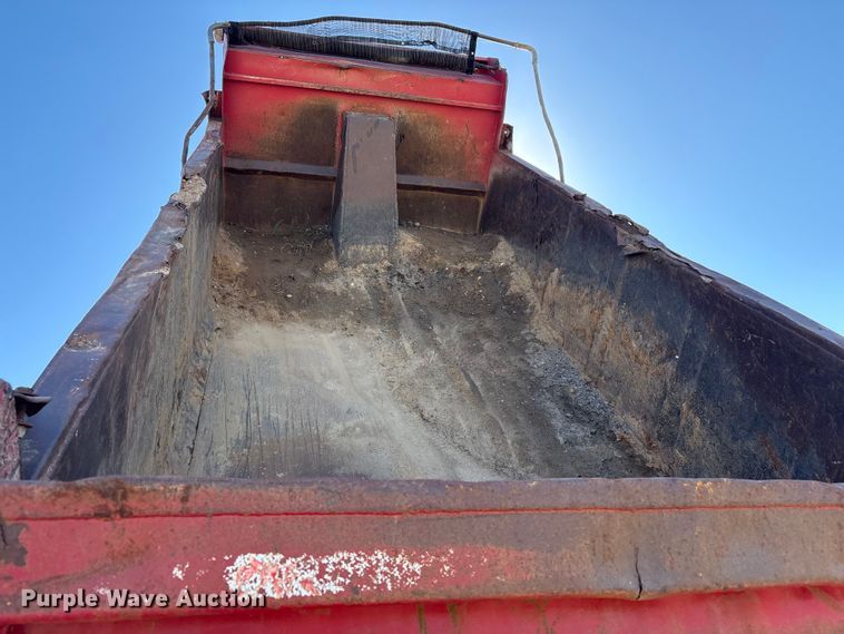 image for item DJ7936 2006 Peterbilt 335 dump truck