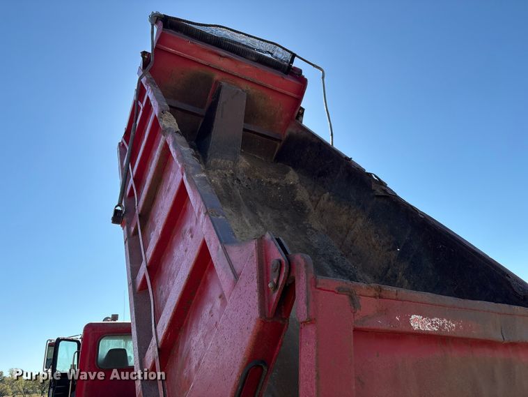 image for item DJ7936 2006 Peterbilt 335 dump truck