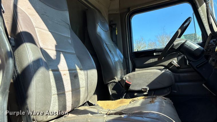 image for item DJ7936 2006 Peterbilt 335 dump truck