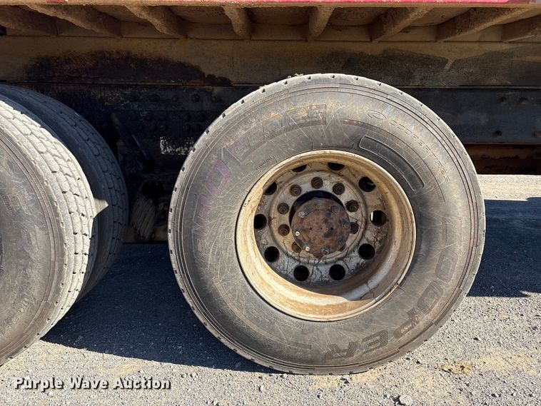 image for item DJ7936 2006 Peterbilt 335 dump truck