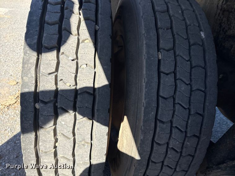 image for item DJ7936 2006 Peterbilt 335 dump truck