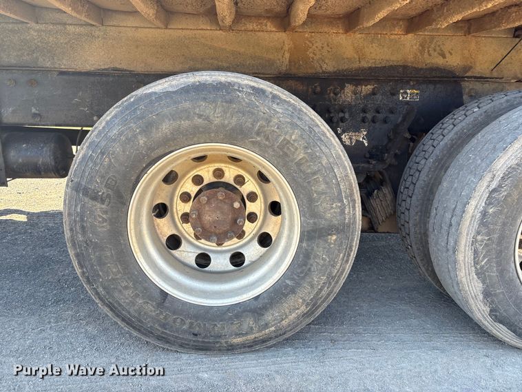 image for item DJ7936 2006 Peterbilt 335 dump truck