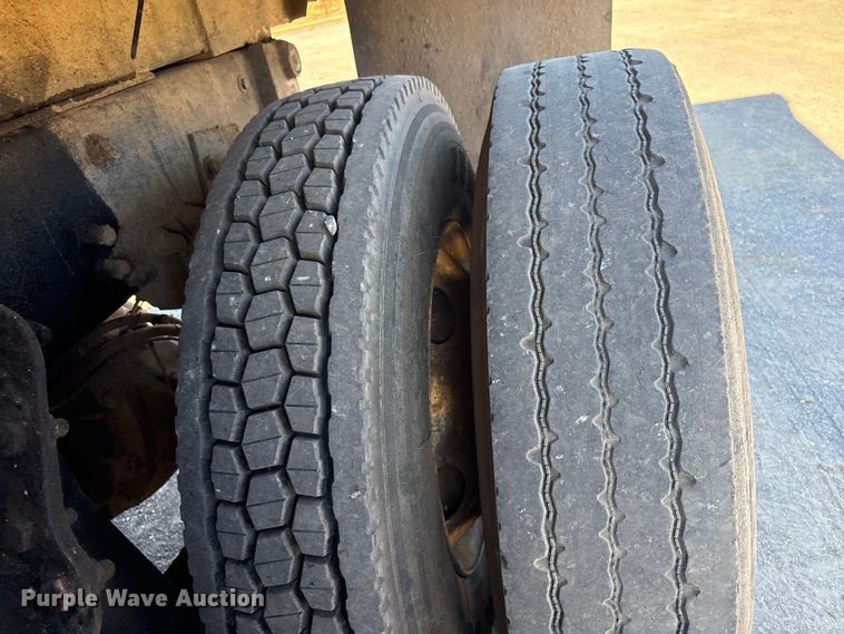 image for item DJ7936 2006 Peterbilt 335 dump truck