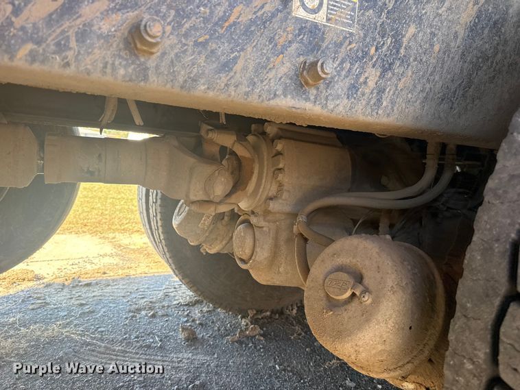 image for item DJ7937 2006 Peterbilt 378 dump truck