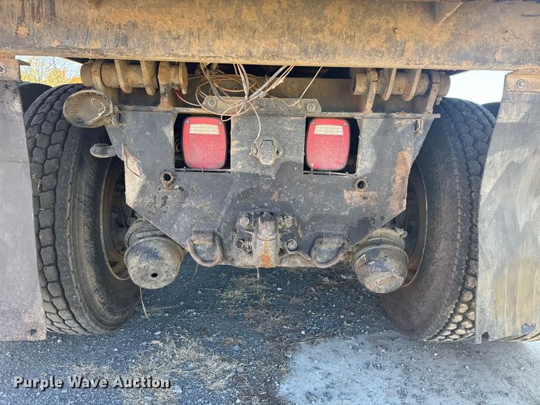 image for item DJ7937 2006 Peterbilt 378 dump truck