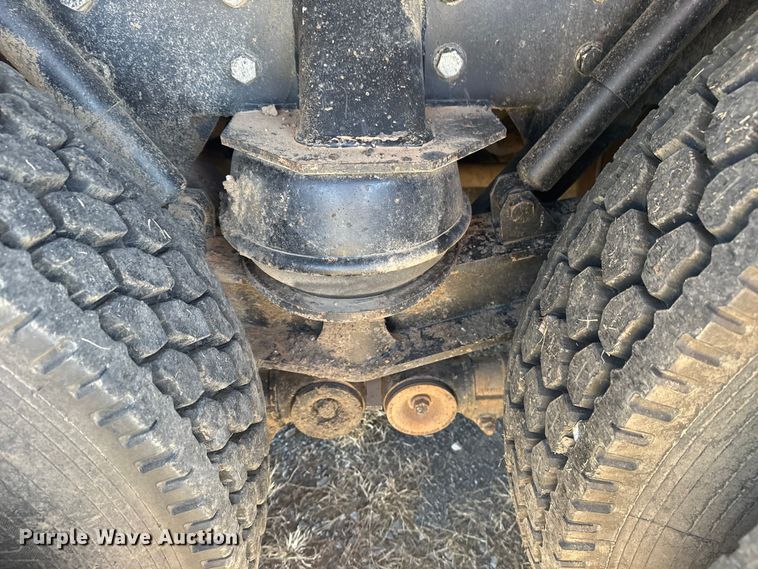 image for item DJ7937 2006 Peterbilt 378 dump truck