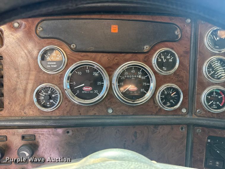 image for item DJ7937 2006 Peterbilt 378 dump truck