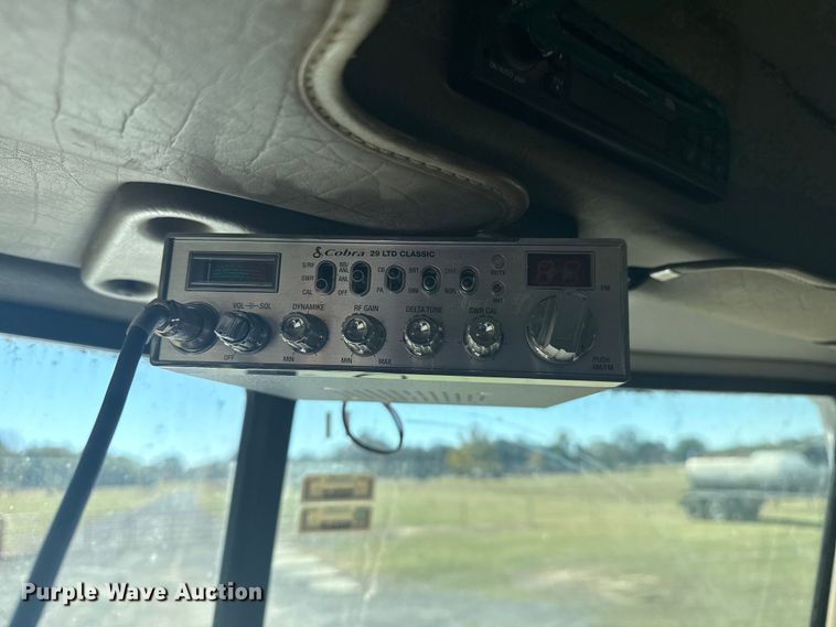 image for item DJ7937 2006 Peterbilt 378 dump truck