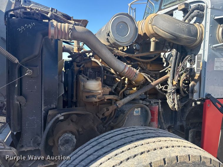 image for item DJ7937 2006 Peterbilt 378 dump truck