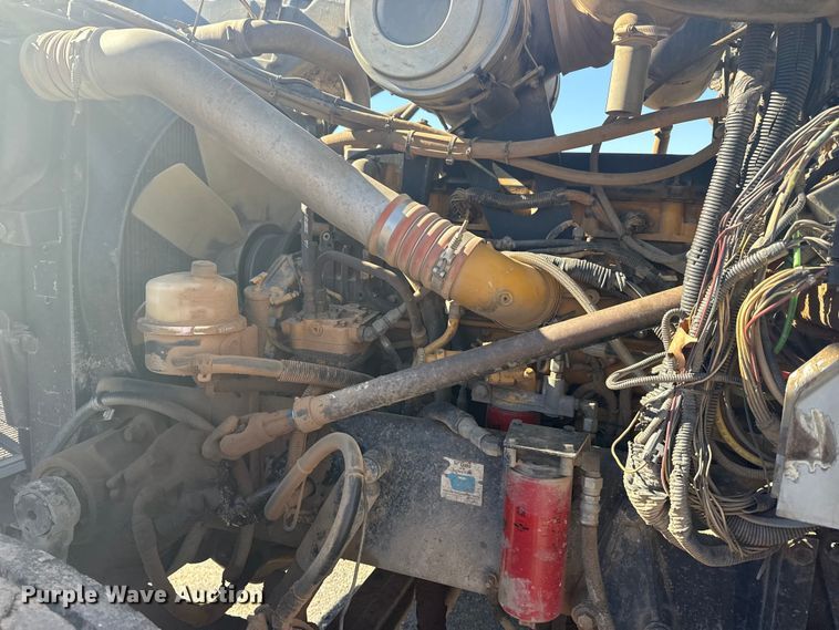 image for item DJ7937 2006 Peterbilt 378 dump truck