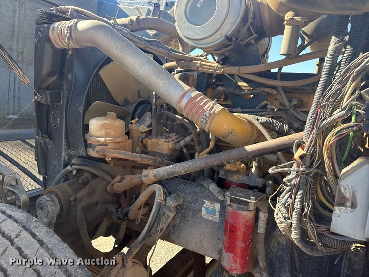 image for item DJ7937 2006 Peterbilt 378 dump truck