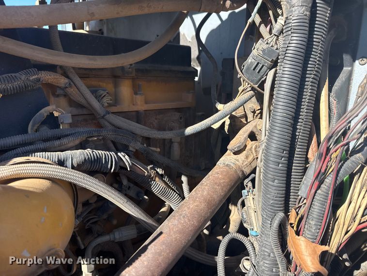 image for item DJ7937 2006 Peterbilt 378 dump truck