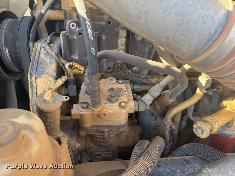 image for item DJ7937 2006 Peterbilt 378 dump truck