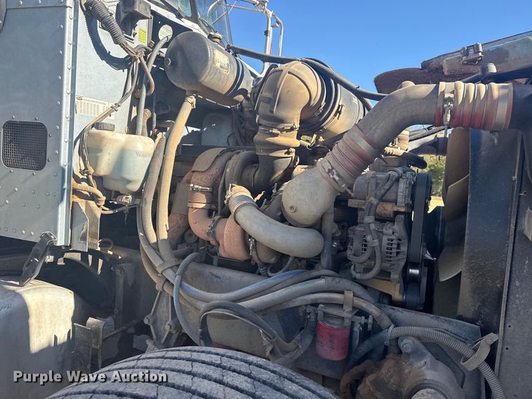 image for item DJ7937 2006 Peterbilt 378 dump truck