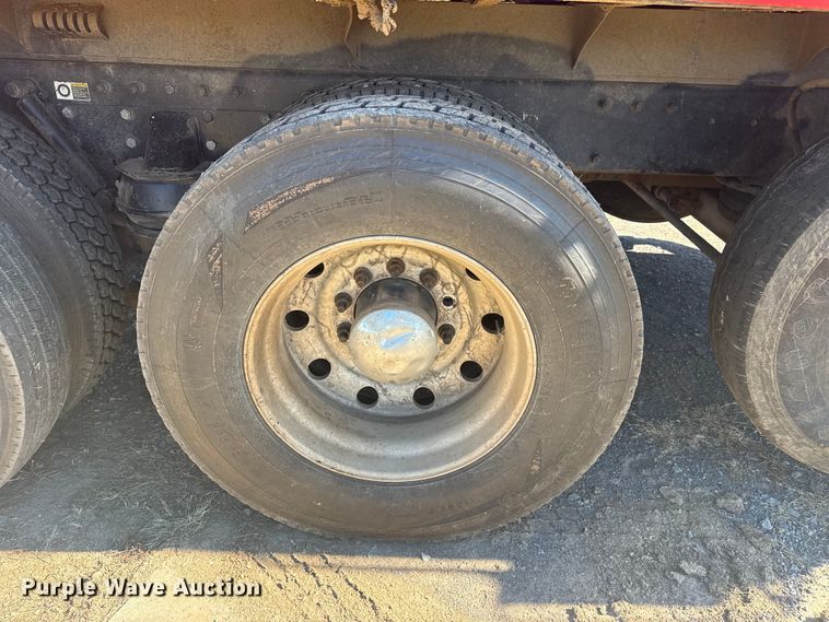 image for item DJ7937 2006 Peterbilt 378 dump truck