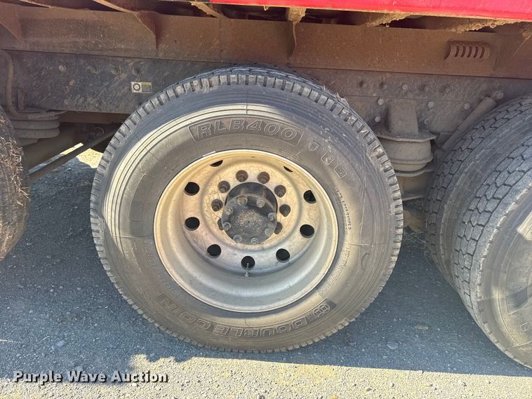 image for item DJ7937 2006 Peterbilt 378 dump truck