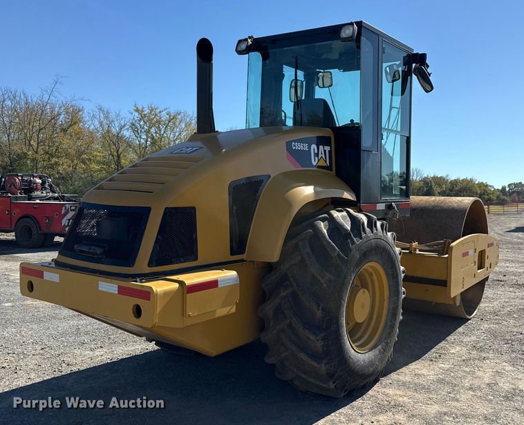 COMPACTADOR 2005 CATERPILLAR CS563E