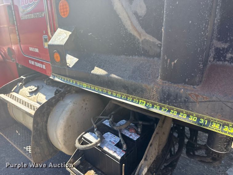 image for item DJ7940 1997 Peterbilt 357 dump truck