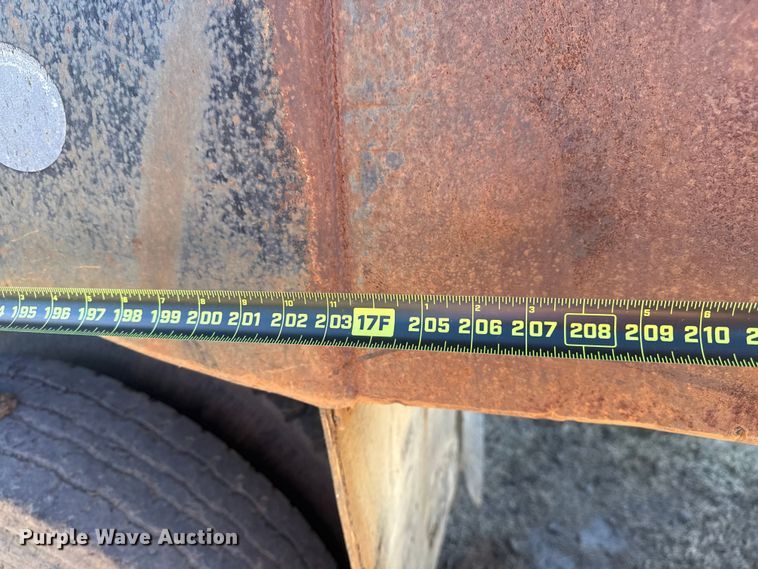 image for item DJ7940 1997 Peterbilt 357 dump truck