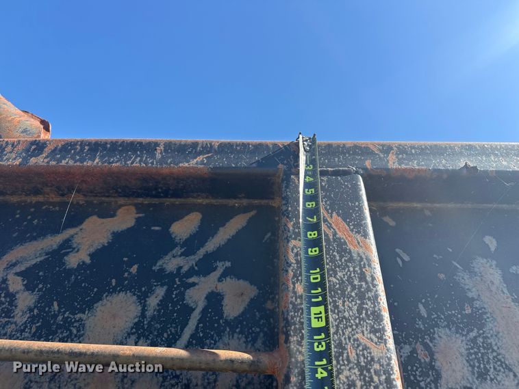 image for item DJ7940 1997 Peterbilt 357 dump truck