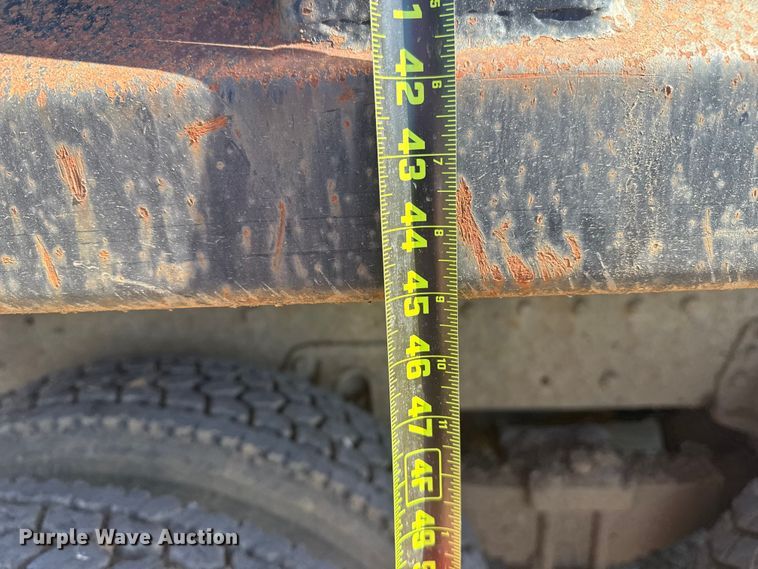 image for item DJ7940 1997 Peterbilt 357 dump truck