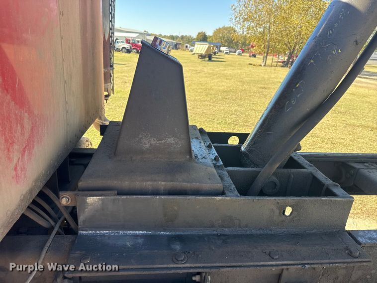 image for item DJ7940 1997 Peterbilt 357 dump truck