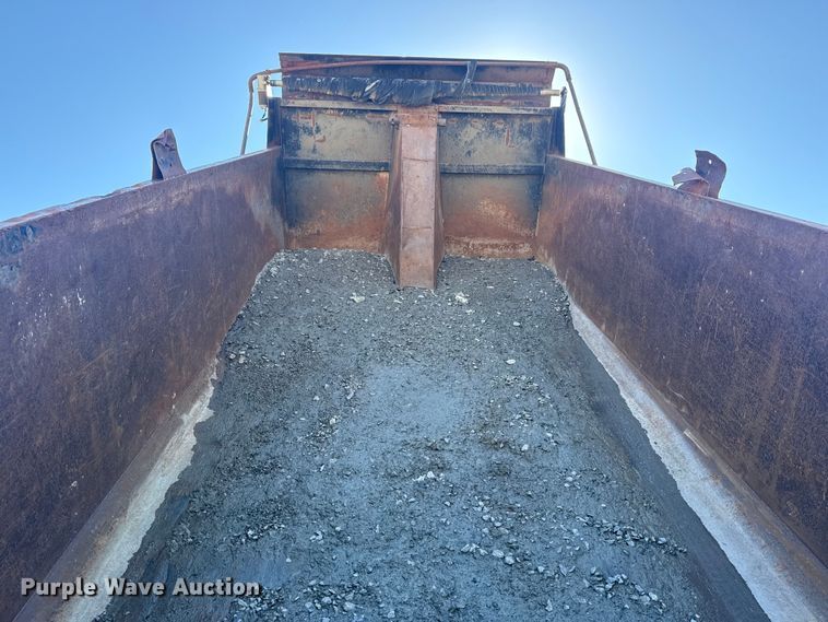 image for item DJ7940 1997 Peterbilt 357 dump truck