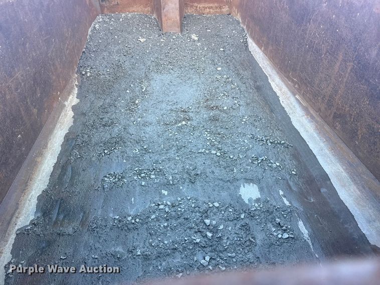 image for item DJ7940 1997 Peterbilt 357 dump truck