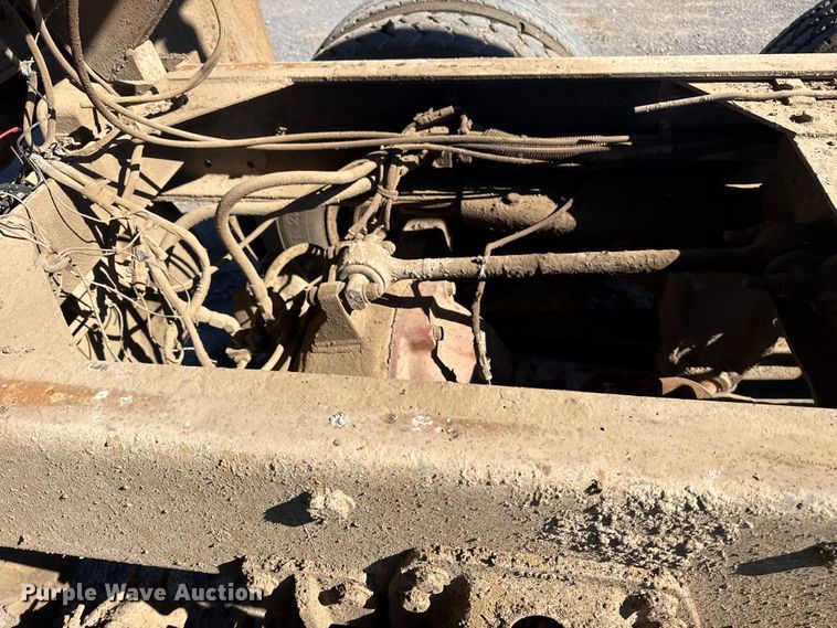 image for item DJ7940 1997 Peterbilt 357 dump truck