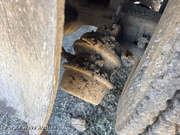 image for item DJ7940 1997 Peterbilt 357 dump truck