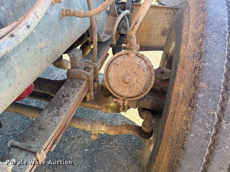 image for item DJ7940 1997 Peterbilt 357 dump truck